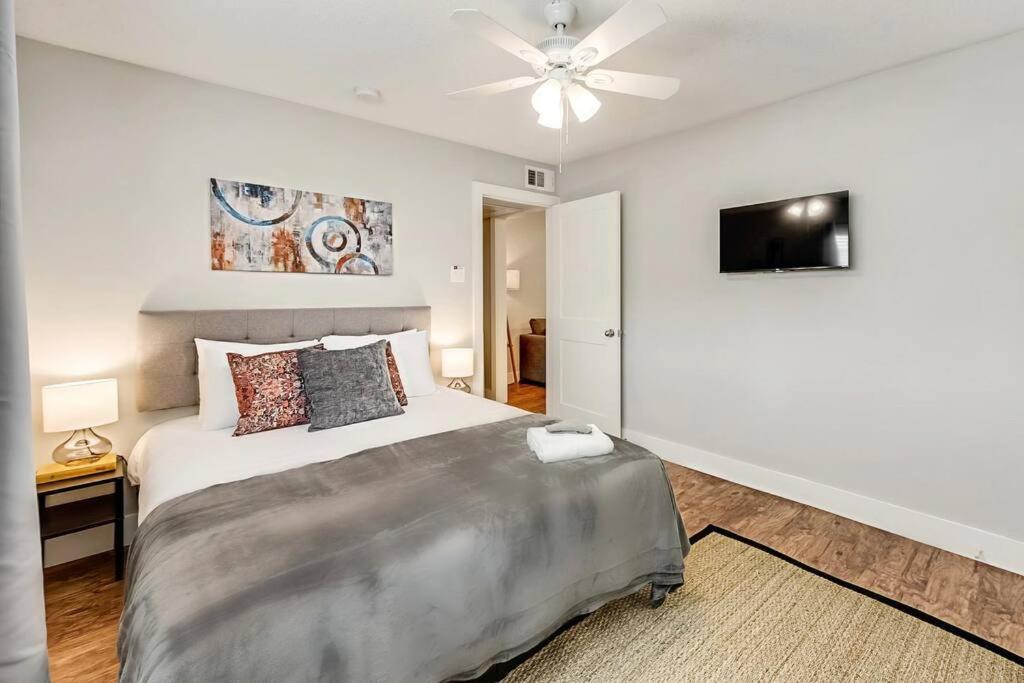 Hello Gorgeous Flat Near Downtown! Lejlighed Dallas Eksteriør billede